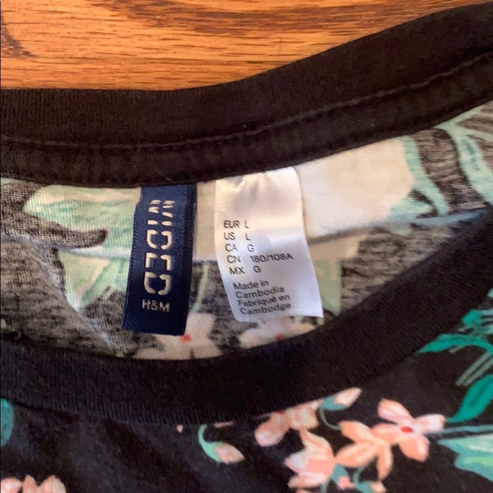 Floral h & m summer tee shirt - Picture 2 of 3